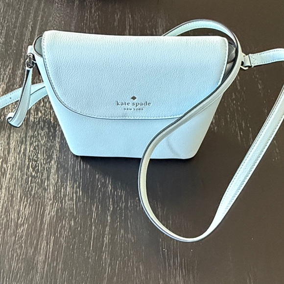 Kate Spade Soft Blue Crossbody Bag LIKE NEW - Picture 4 of 4